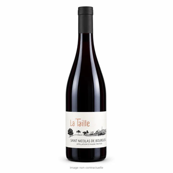 Vin rouge Saint Nicolas de Bourgueil La Taille 75 cl sur fond blanc
